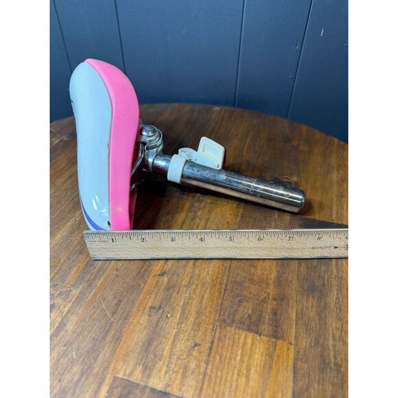 Opryland Hotel Nashville, Tennessee 1999 Christmas Collectible Ornament - Picture 8 of 9